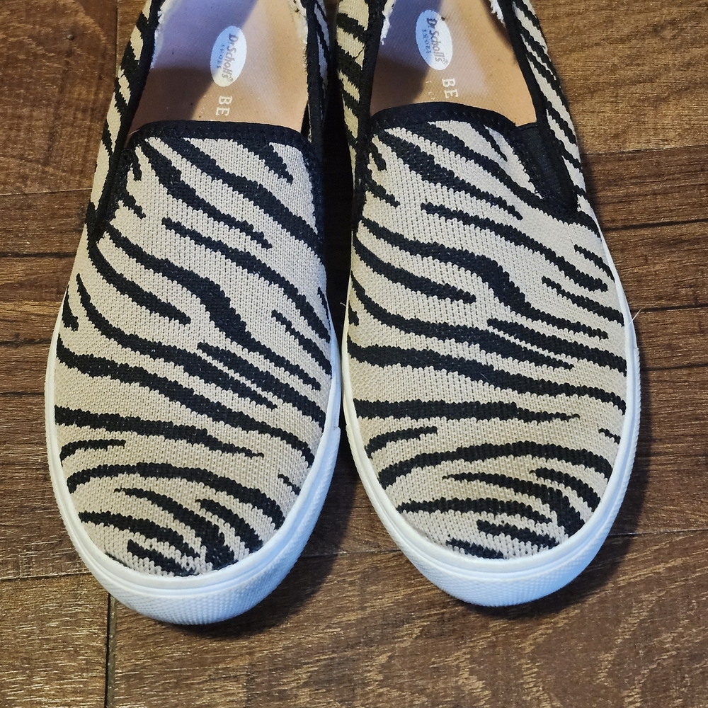 Dr. Scholl's Black and Cream Zebra Print Flats